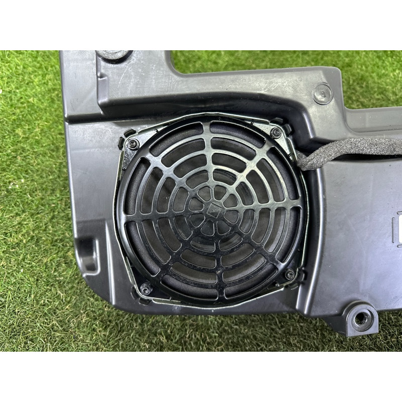 Сабвуфер (електрика) AUDI A4 B8 2013 2.0 TFSI 8T8035382