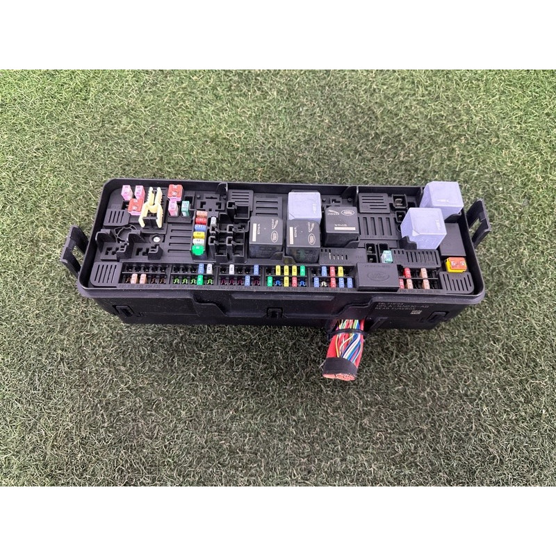 Блок запобіжників (электрика) LAND ROVER Range Rover L405 2016 5.0 LR080336