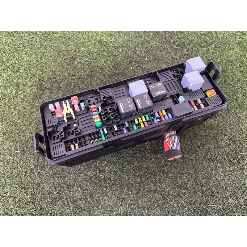 Блок запобіжників (электрика) LAND ROVER Range Rover L405 2016 5.0 LR080336