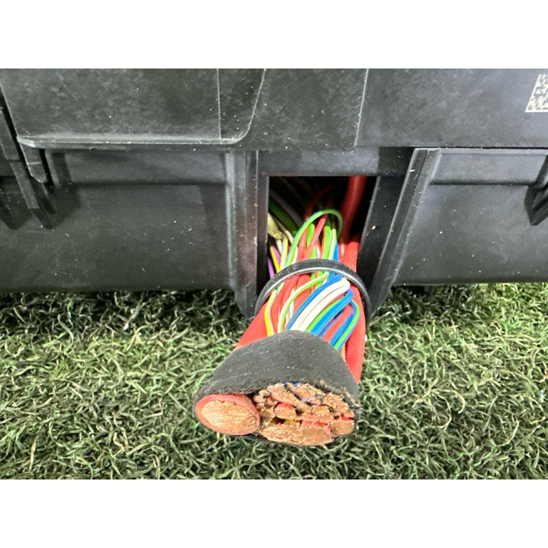 Блок запобіжників (электрика) LAND ROVER Range Rover L405 2016 5.0 LR080336