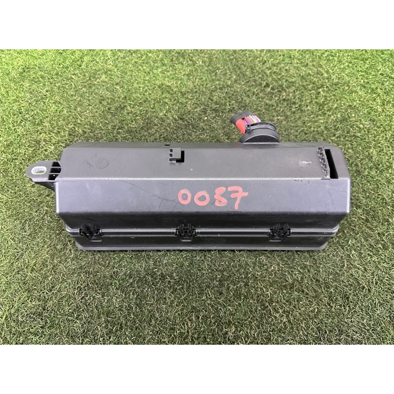 Блок запобіжників (электрика) LAND ROVER Range Rover L405 2016 5.0 LR080336