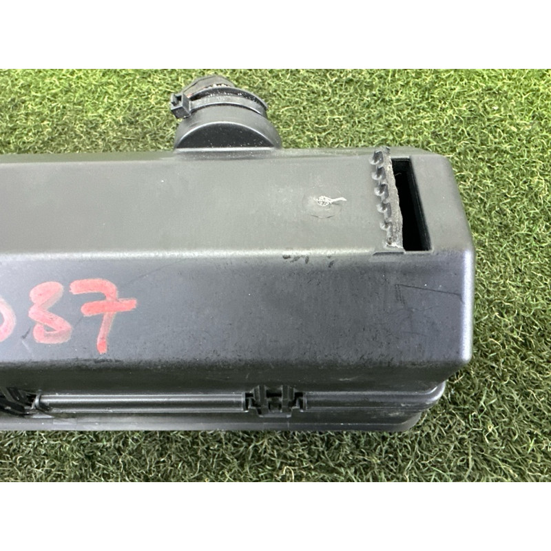 Блок запобіжників (электрика) LAND ROVER Range Rover L405 2016 5.0 LR080336