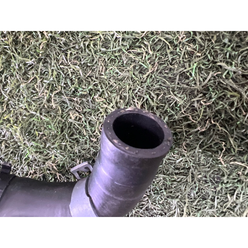 Трубка системи охолодження (система охолодження) Volkswagen Touareg NF 2012 3.0 Hybrid CGFA 7P0121070AD