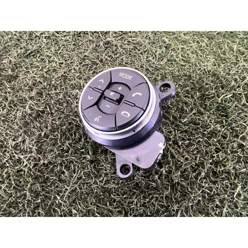 Кнопки керма (электрика / кнопки) KIA Soul 3 2022 2.0 96710K0030