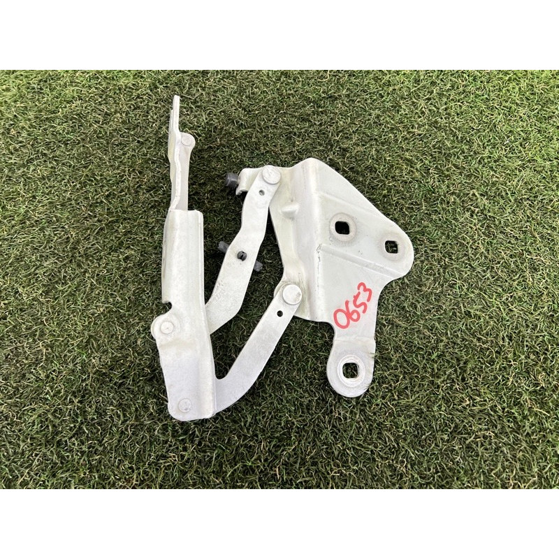 Петля капота (кузов и элементы) BMW X1 E84 2014 2.0 41002993150