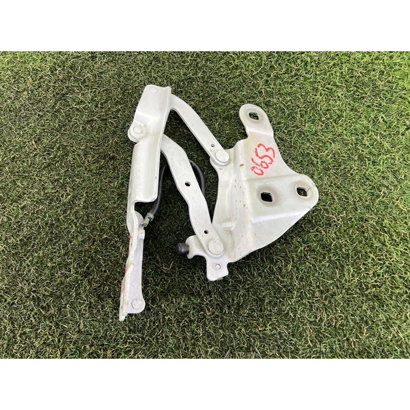 Петля капота (кузов и элементы) BMW X1 E84 2014 2.0 41002993149