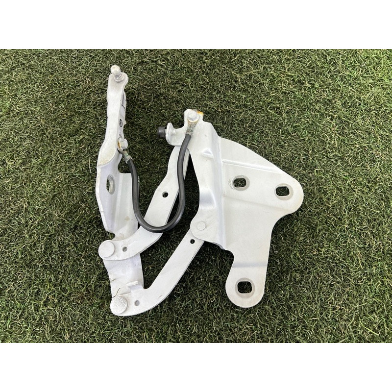 Петля капота (кузов и элементы) BMW X1 E84 2014 2.0 41002993149