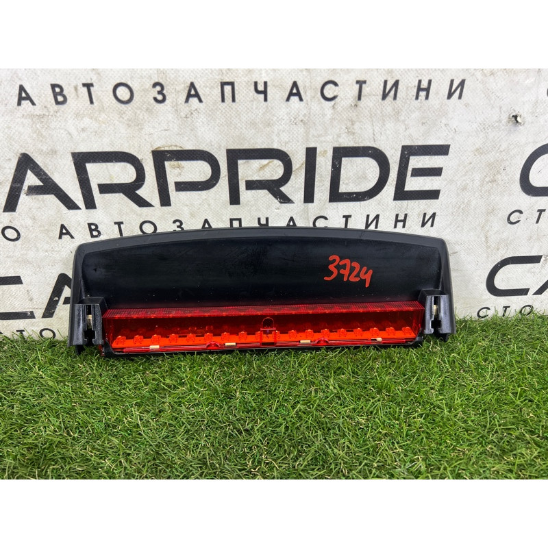 Повторитель стоп сигнала (оптика) AUDI A4 B8 2014 2.0 TFSI 8K5945097