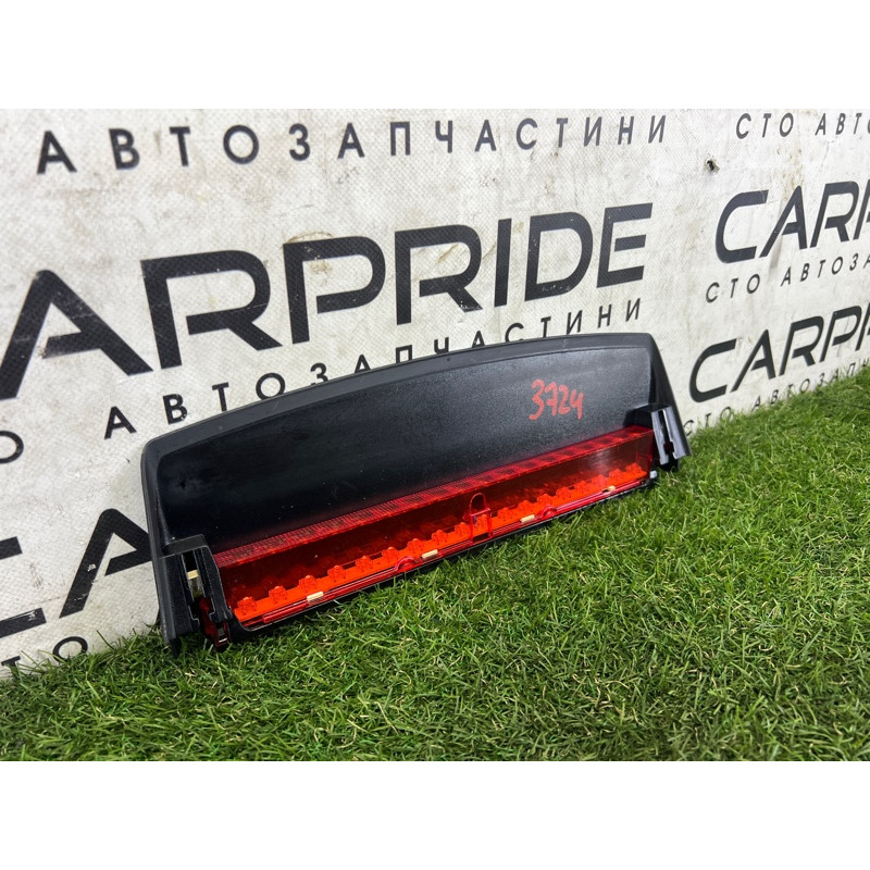 Повторитель стоп сигнала (оптика) AUDI A4 B8 2014 2.0 TFSI 8K5945097