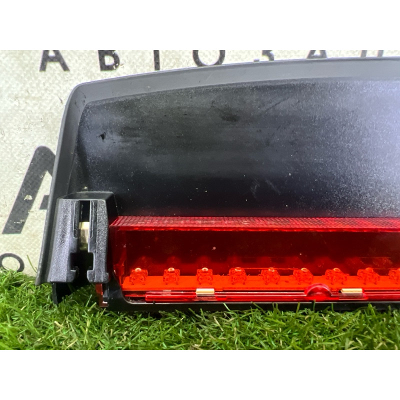 Повторитель стоп сигнала (оптика) AUDI A4 B8 2014 2.0 TFSI 8K5945097