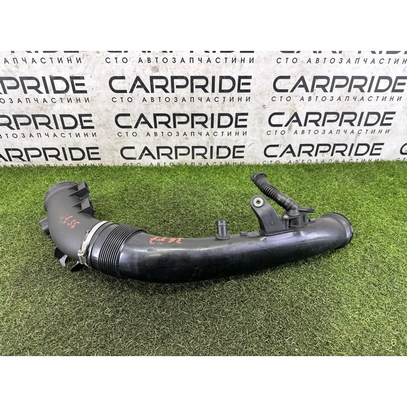 Патрубок воздушного фильтра (впускная система) BMW X5 E70 2012 3.0 N55B30 13717583714