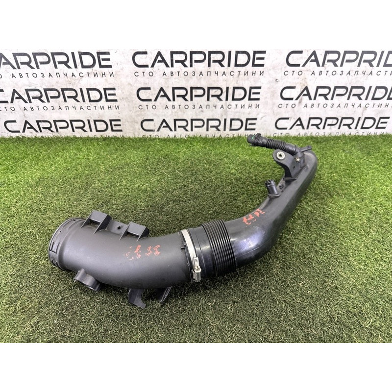 Патрубок воздушного фильтра (впускная система) BMW X5 E70 2012 3.0 N55B30 13717583714