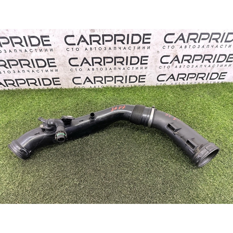 Патрубок воздушного фильтра (впускная система) BMW X5 E70 2012 3.0 N55B30 13717583714