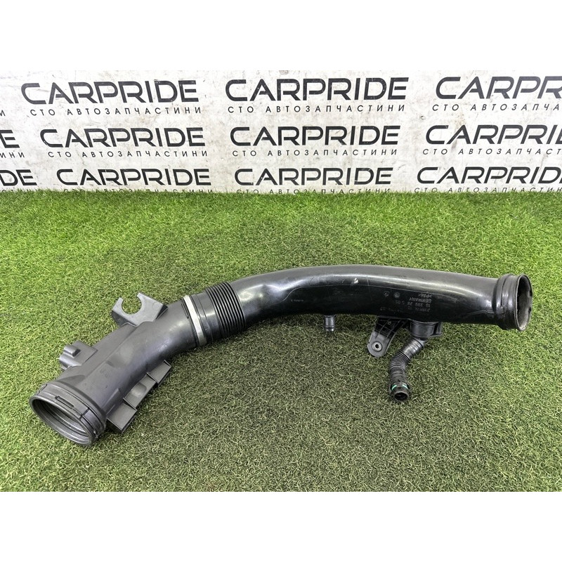 Патрубок воздушного фильтра (впускная система) BMW X5 E70 2012 3.0 N55B30 13717583714