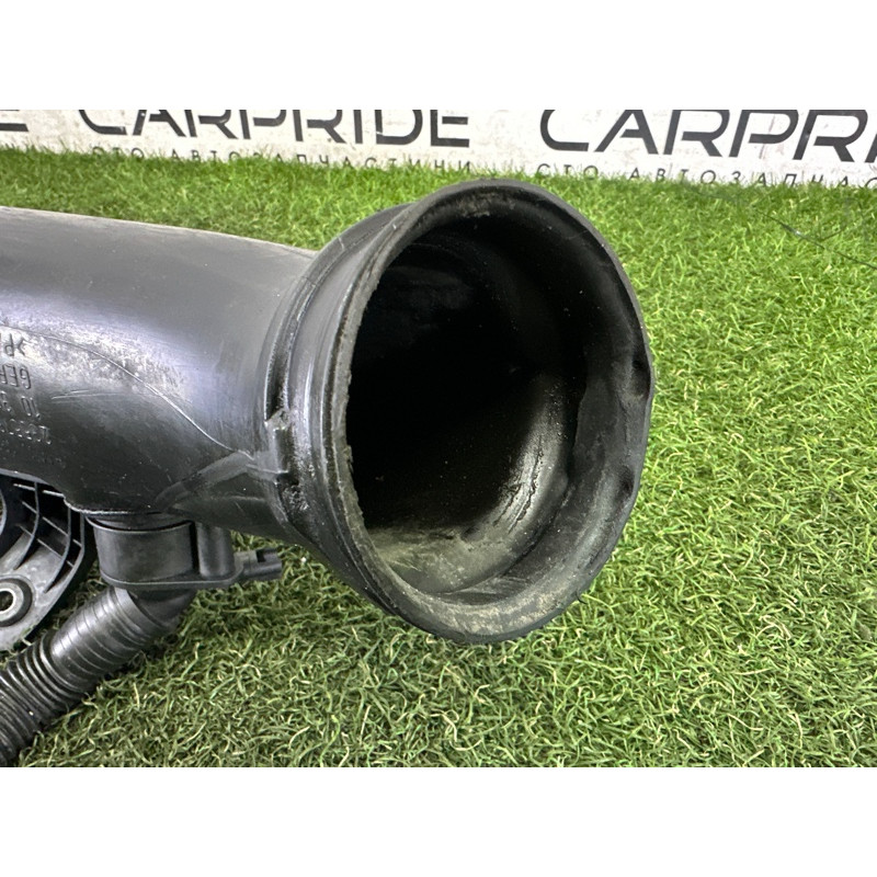 Патрубок воздушного фильтра (впускная система) BMW X5 E70 2012 3.0 N55B30 13717583714