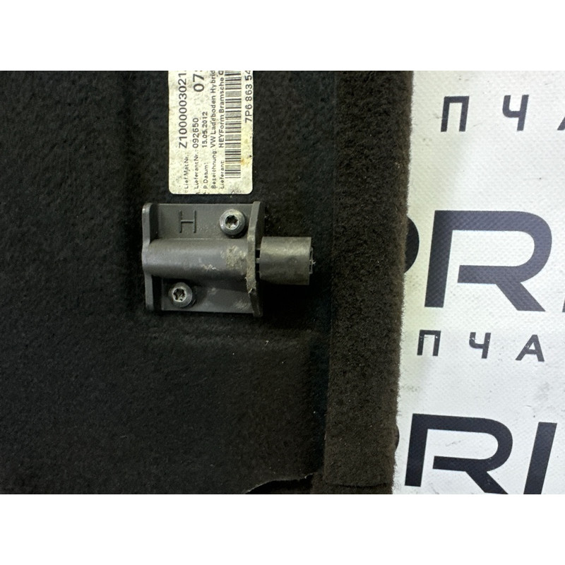Пол Багажника (салон) Volkswagen Touareg NF 2013 3.6 7P6863546BJB1