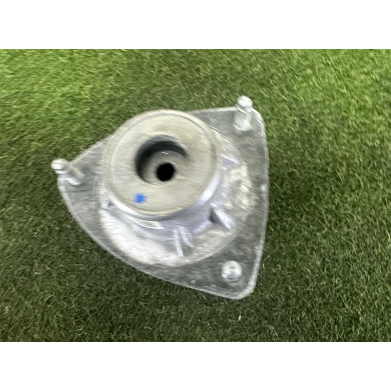 Опора стойки (подвеска) BMW X5 F15 2015 4.4 33506867864