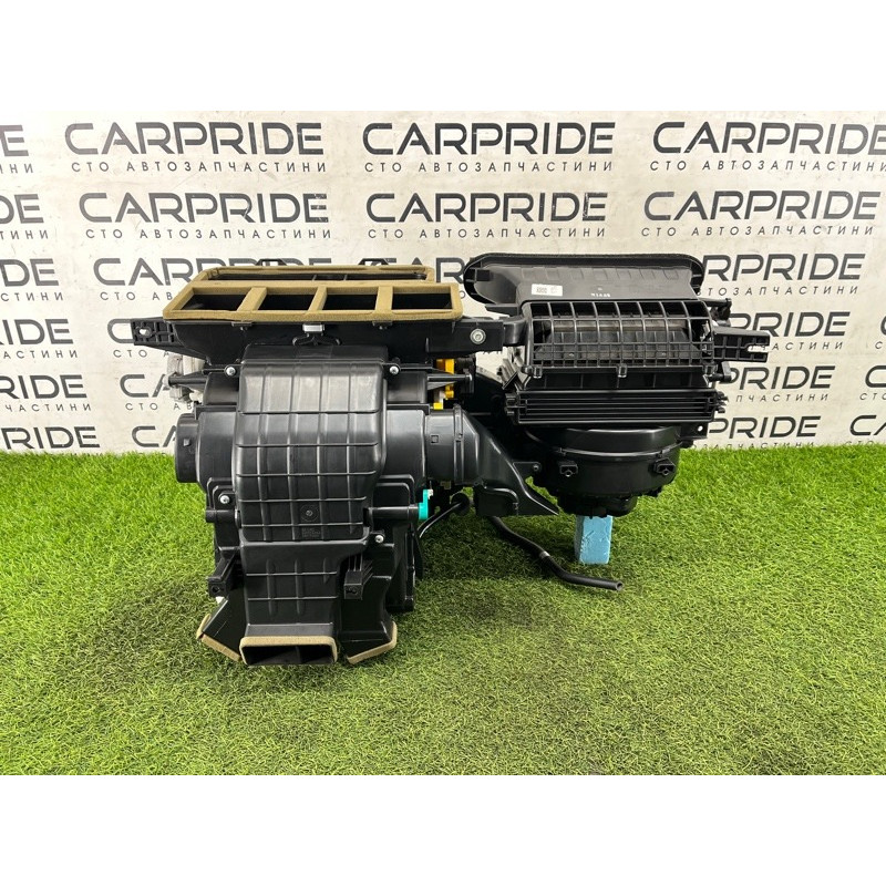 Пічка в зборі (обігрів та кондиціювання) Hyundai Ioniq AE 2018 1.6 Hybrid 97205G2050