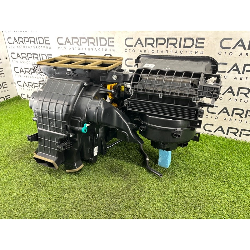 Пічка в зборі (обігрів та кондиціювання) Hyundai Ioniq AE 2018 1.6 Hybrid 97205G2050