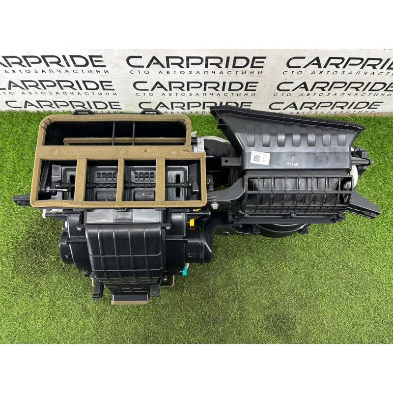 Пічка в зборі (обігрів та кондиціювання) Hyundai Ioniq AE 2018 1.6 Hybrid 97205G2050