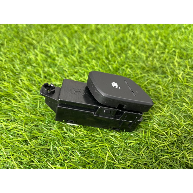 Кнопка обігріву сидіння (електрика / кнопки) Hyundai Ioniq AE 2018 1.6 Hybrid 93350G20904X