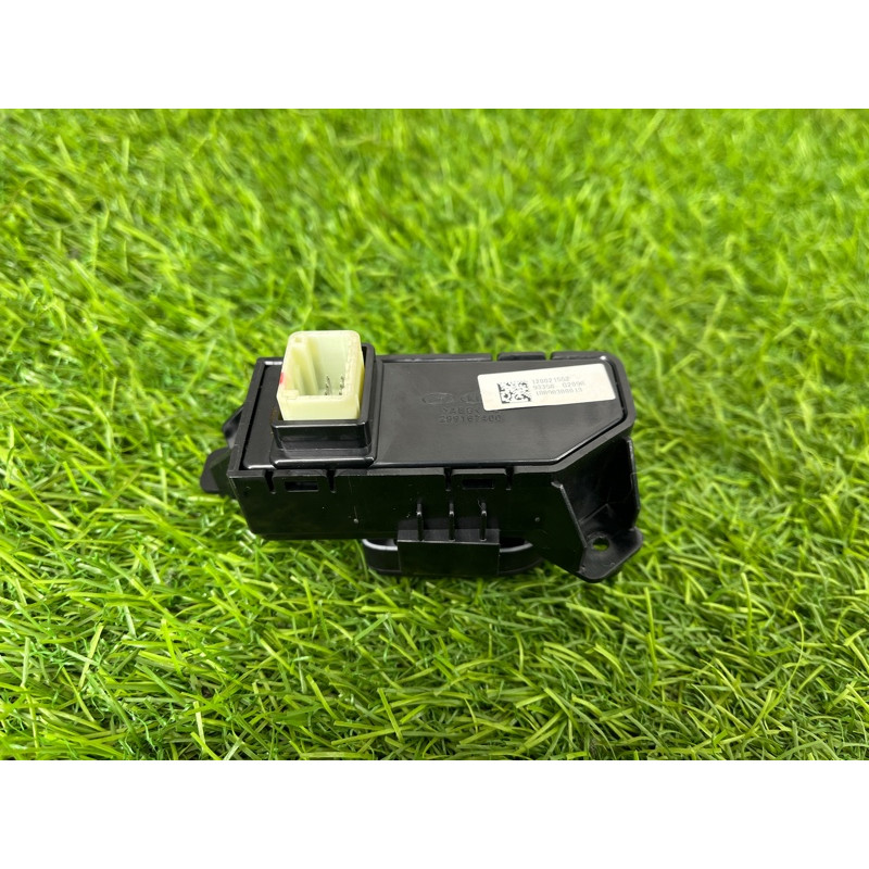 Кнопка обігріву сидіння (електрика / кнопки) Hyundai Ioniq AE 2018 1.6 Hybrid 93350G20904X