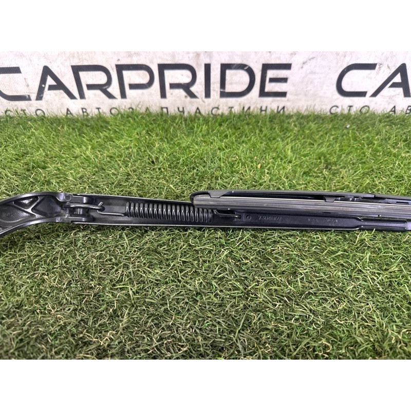 Поводок дворника (кузов и элементы) BMW X5 F15 2015 4.4 61617304069