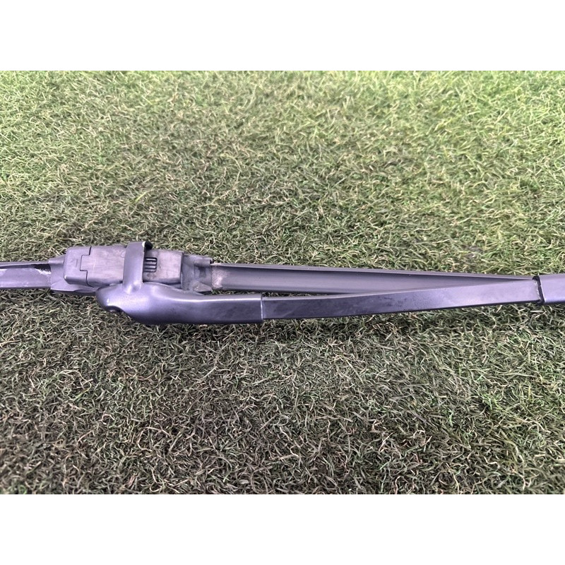 Поводок дворника (кузов и элементы) Volkswagen Touareg NF 2013 3.0 Hybrid 7P0955410B
