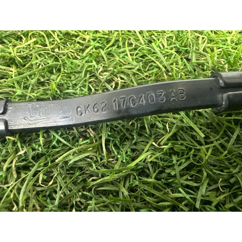 важіль щітки склоочисника (кузов и элементы) LAND ROVER RANGE ROVER Sport L494 2016 3.0 Diesel LR070885