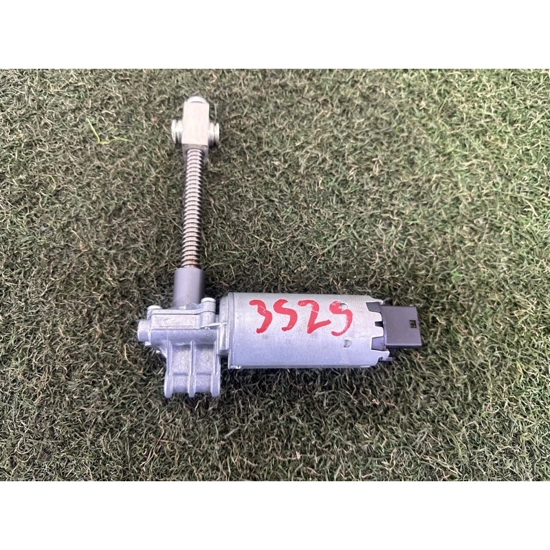 Моторчик регулювання сидіння (електрика) AUDI A8 D4 2011 4.2 CDRA 4E0959761A