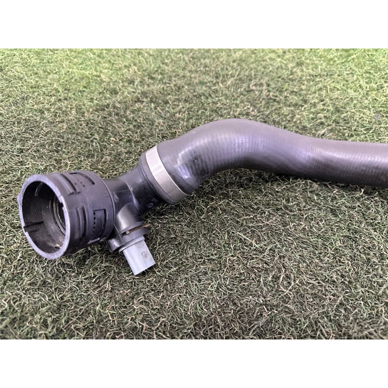 Шланг (система охолодження) Volkswagen Touareg NF 2012 3.0 Hybrid CGFA 7P0122051