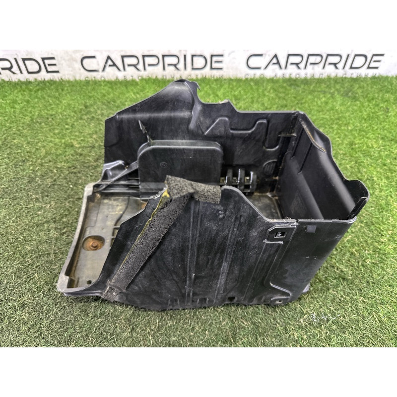 Площадка аккумулятора (кузов и элементы) LAND ROVER Range Rover Evoque L538 2016 2.0 LR023753