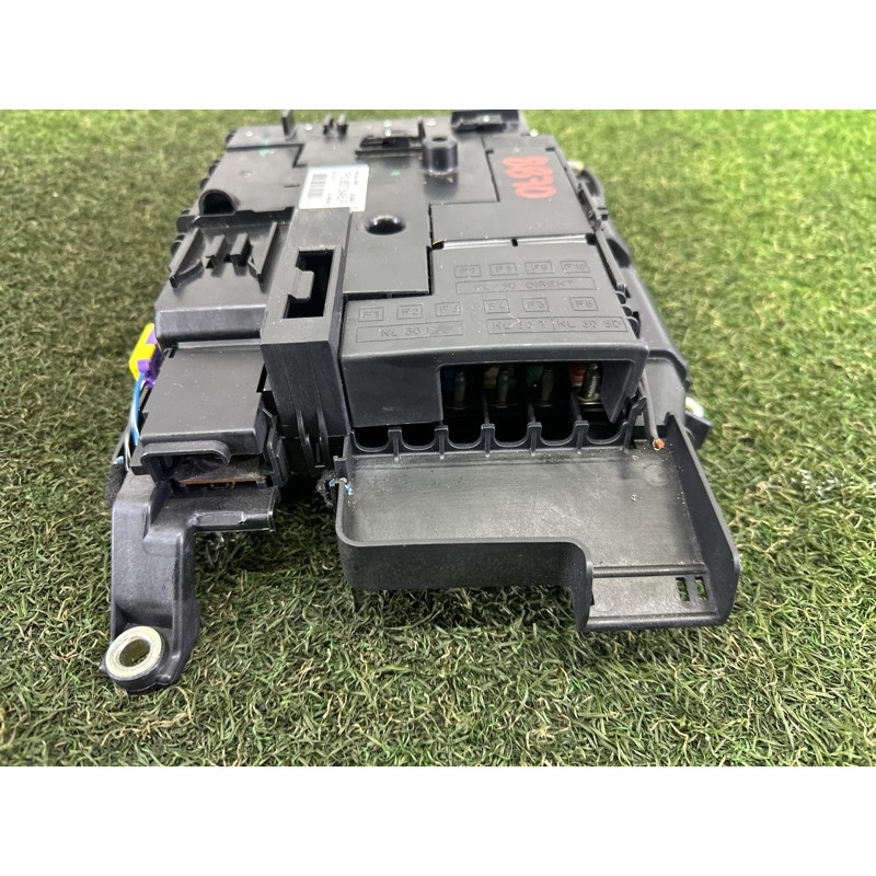 Блок предохранителей (электрика) Volkswagen Touareg NF 2013 3.6 7P0937548F