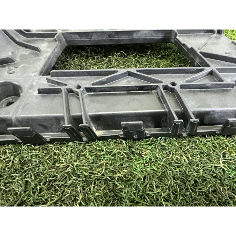 Крепление бампера (кузов и элементы) AUDI A4 B8 2013 2.0 TFSI 8K9807454A
