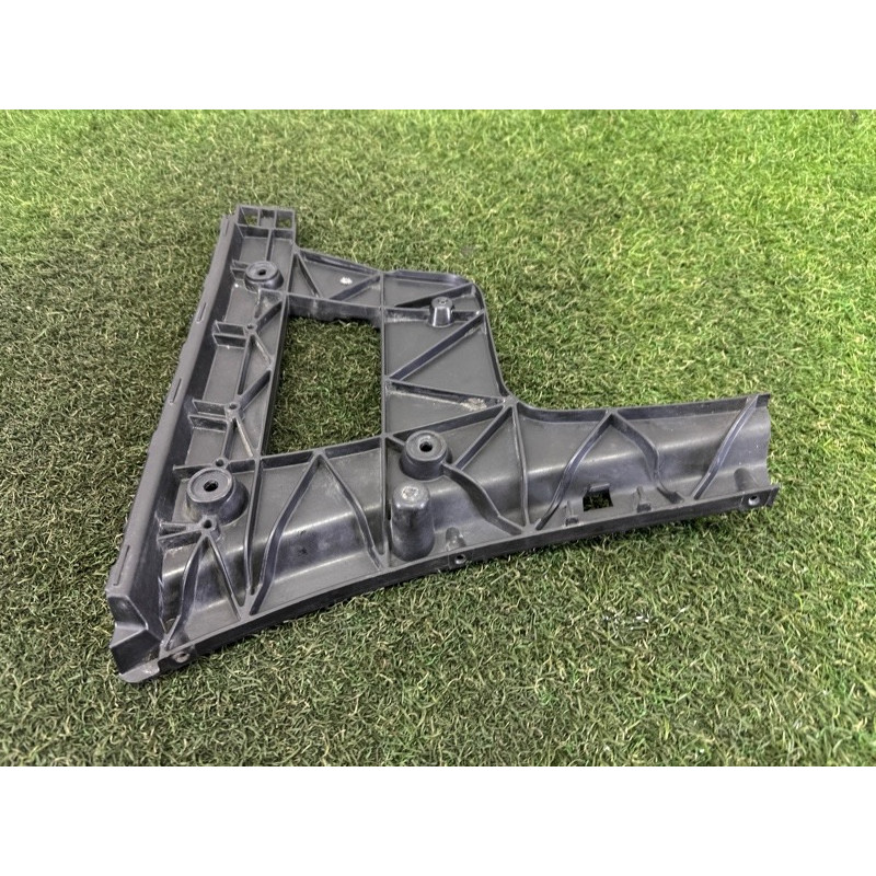 Крепление бампера (кузов и элементы) AUDI A4 B8 2013 2.0 TFSI 8K9807454A