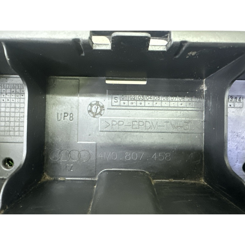 Кріплення бампера (кузов і елементи) AUDI Q7 4M 2017 3.0 TFSi 4M0807458