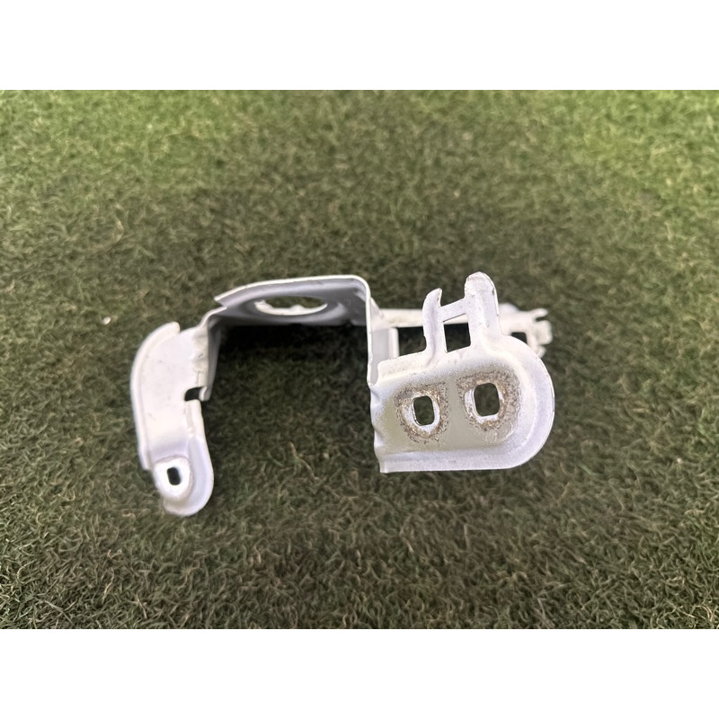 Крепление крыла (кузов и элементы) BMW X3 F25 2012 3.0 41357267327