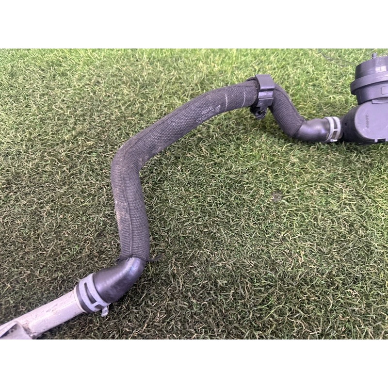 Трубка системы охлаждения (система охлаждения) AUDI Q5 8R 2012 3.2 8R0819377D