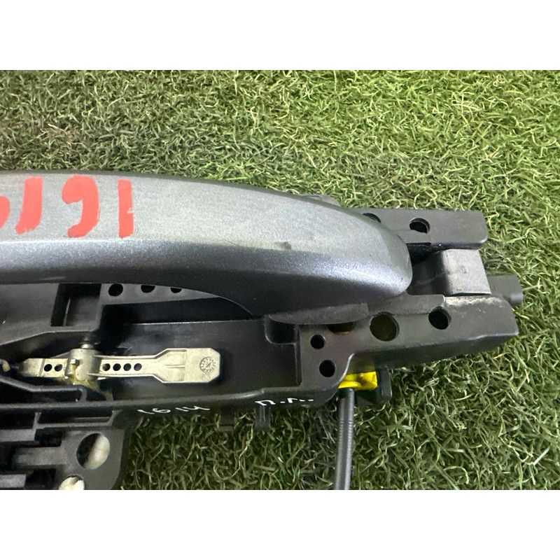 Ручка двери внешняя (кузов и элементы) AUDI Q5 8R 2012 3.2 8T0837205AGRU