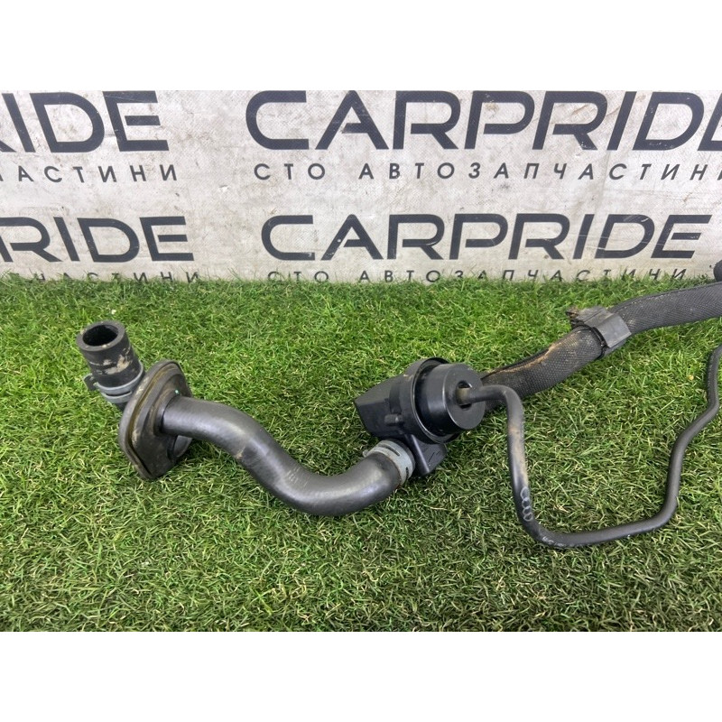 Трубка системы охлаждения (система охлаждения) AUDI Q5 8R 2010 3.2 CALB 8R0819377D