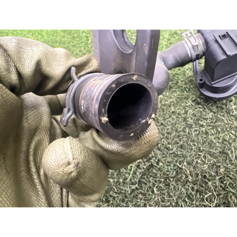 Трубка системы охлаждения (система охлаждения) AUDI Q5 8R 2010 3.2 CALB 8R0819377D