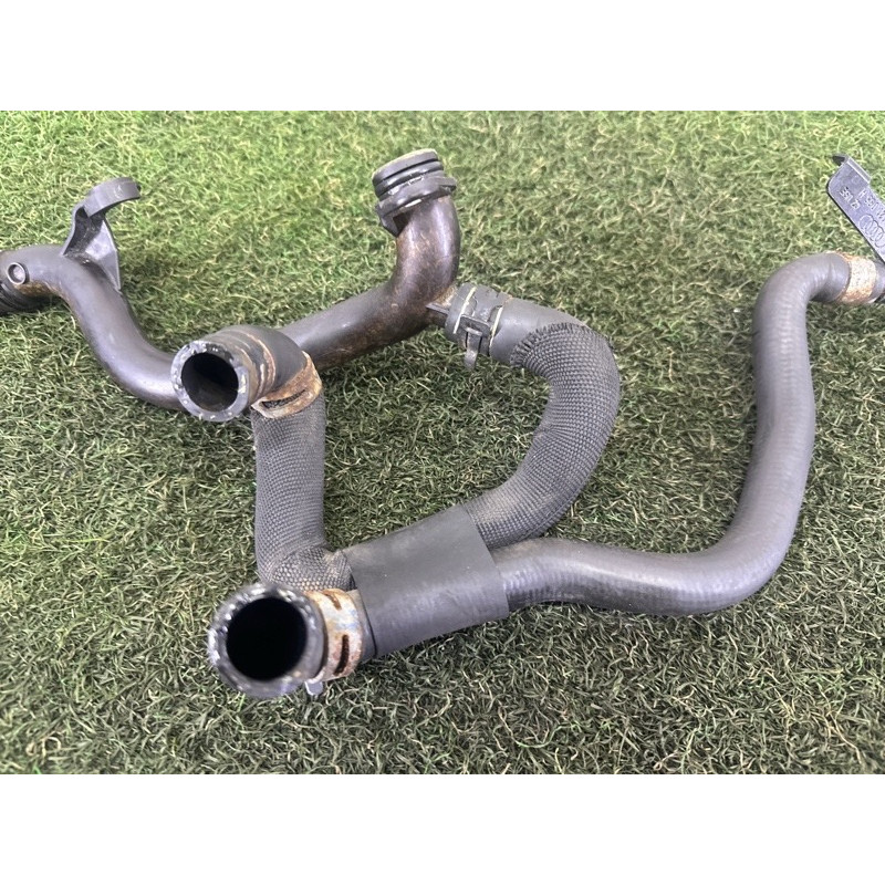 Трубка системы охлаждения (система охлаждения) AUDI A4 B8 2010 2.0 CAEB 06H121492D