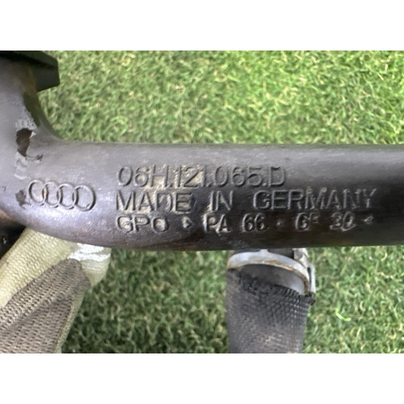 Трубка системы охлаждения (система охлаждения) AUDI A4 B8 2010 2.0 CAEB 06H121492D