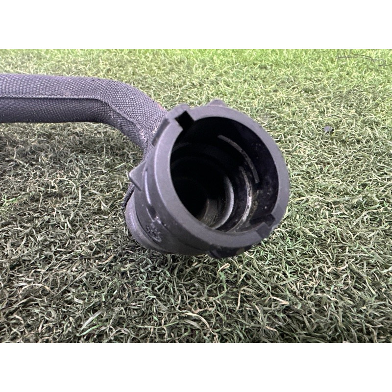 Шланг (система охолодження) AUDI A8 D4 2011 4.2 CDRA 4H0121447M