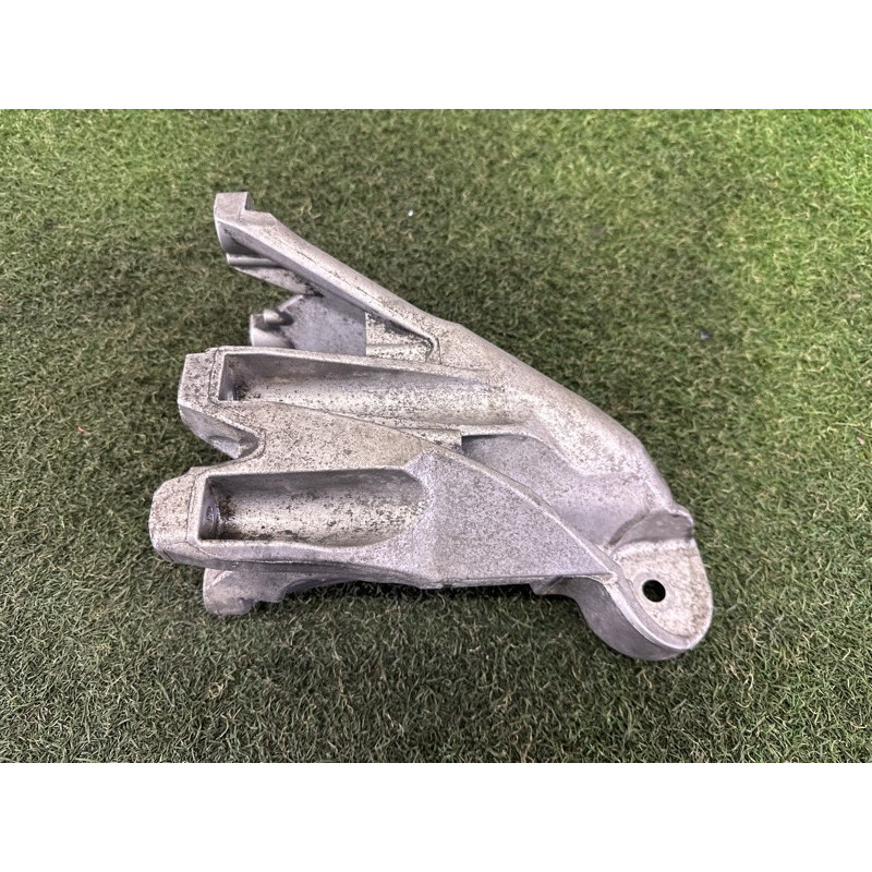 Кронштейн подушки двигателя (кронштейны двигателя) Volkswagen Touareg NF 2013 3.6 03H199308