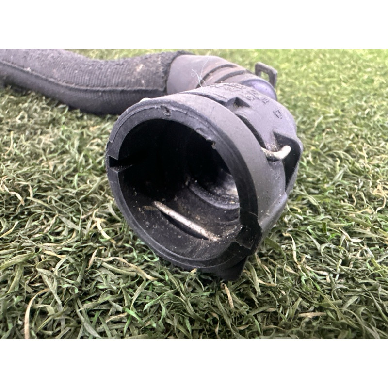 Патрубок (система охлаждения) AUDI Q5 8R 2012 3.2 8R0121109J