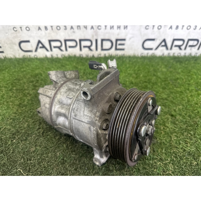 Компресор кондиціонера (отопление и кондиционирование) Nissan Sentra S 2016 1.8 926003SH1C