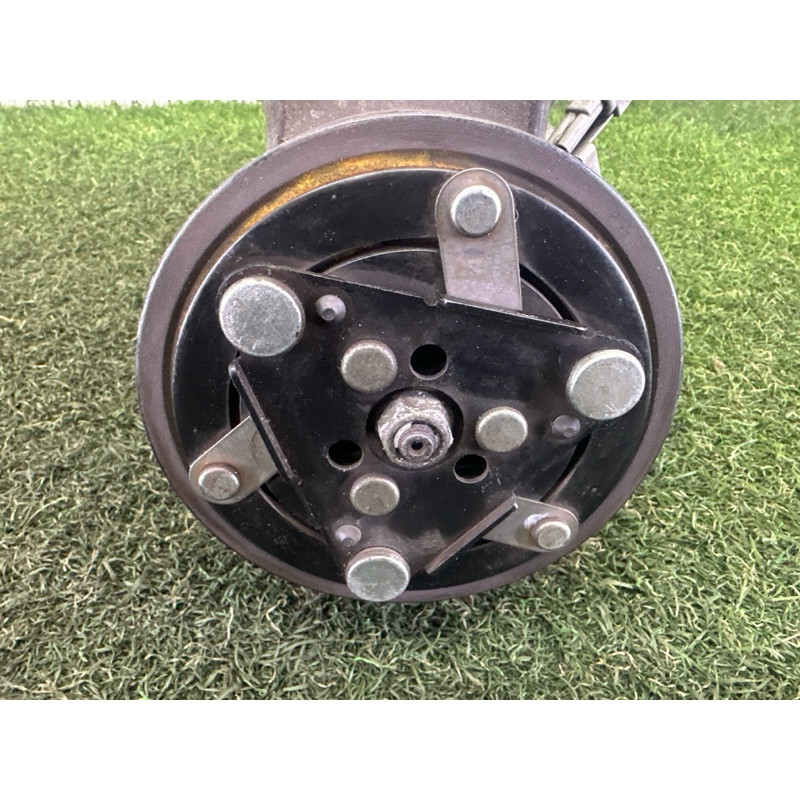 Компресор кондиціонера (отопление и кондиционирование) Nissan Sentra S 2016 1.8 926003SH1C