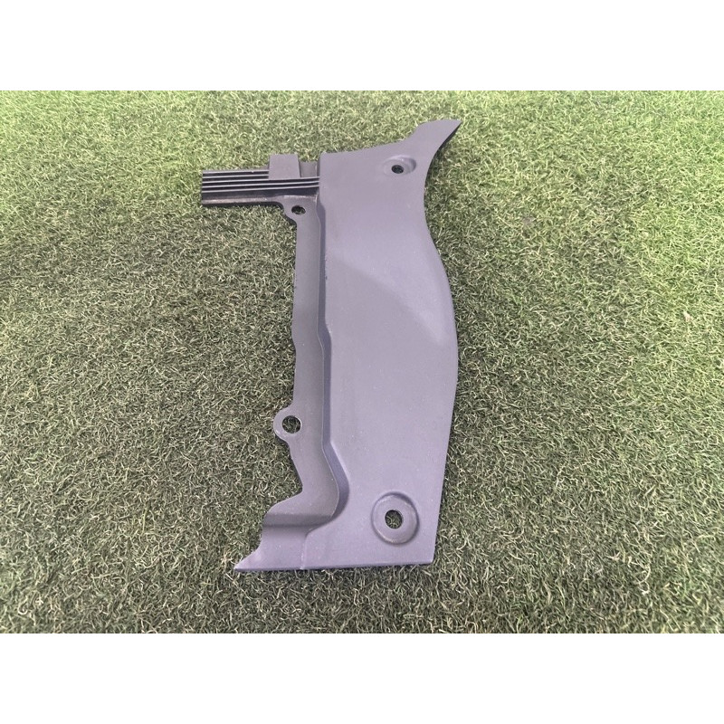 Накладка на жабо (кузов и элементы) LAND ROVER Range Rover L405 2016 5.0 LR038082