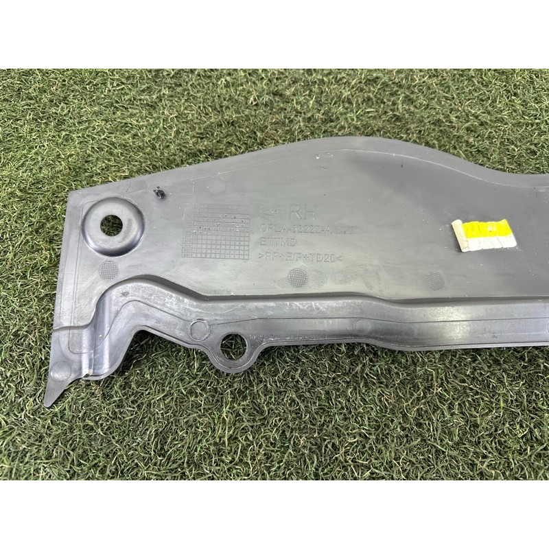 Накладка на жабо (кузов и элементы) LAND ROVER Range Rover L405 2016 5.0 LR038082